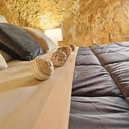 Historic Hypogenian Center Apartment *